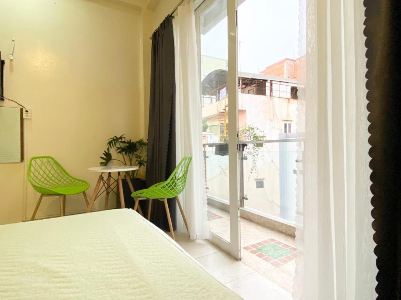 Acorn Hotel