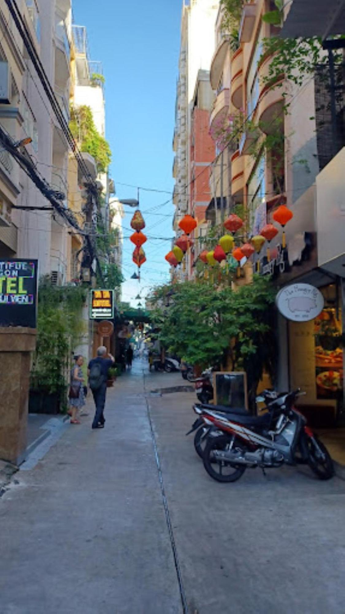 Acorn 2* Ho Chi Minh City