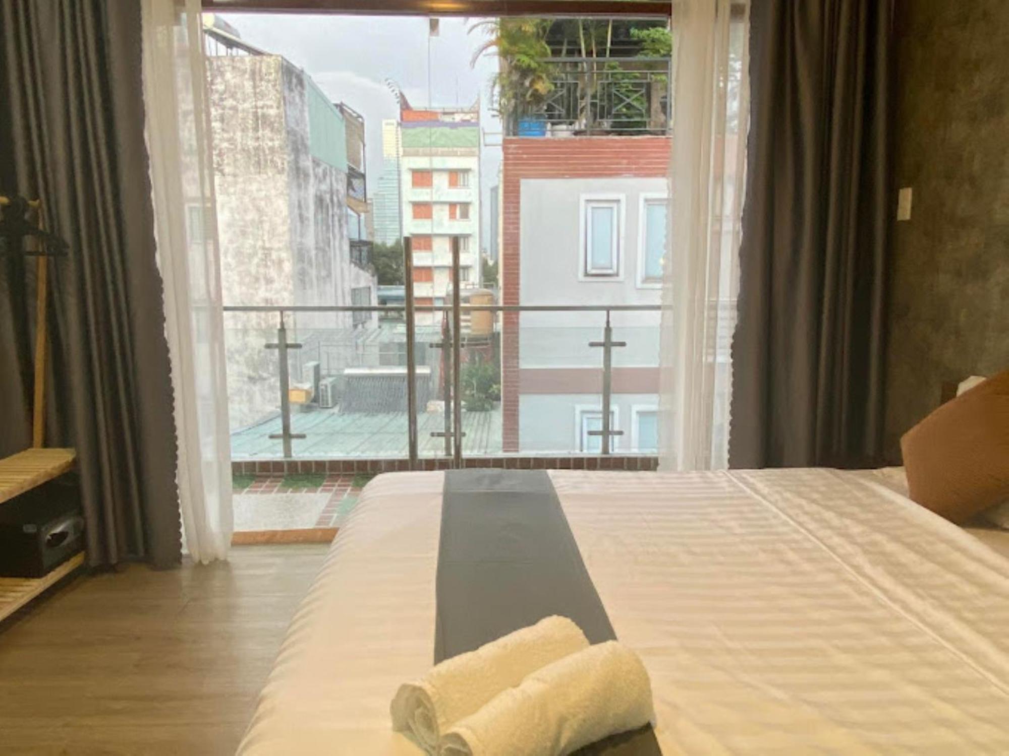 Acorn Hotel 2*