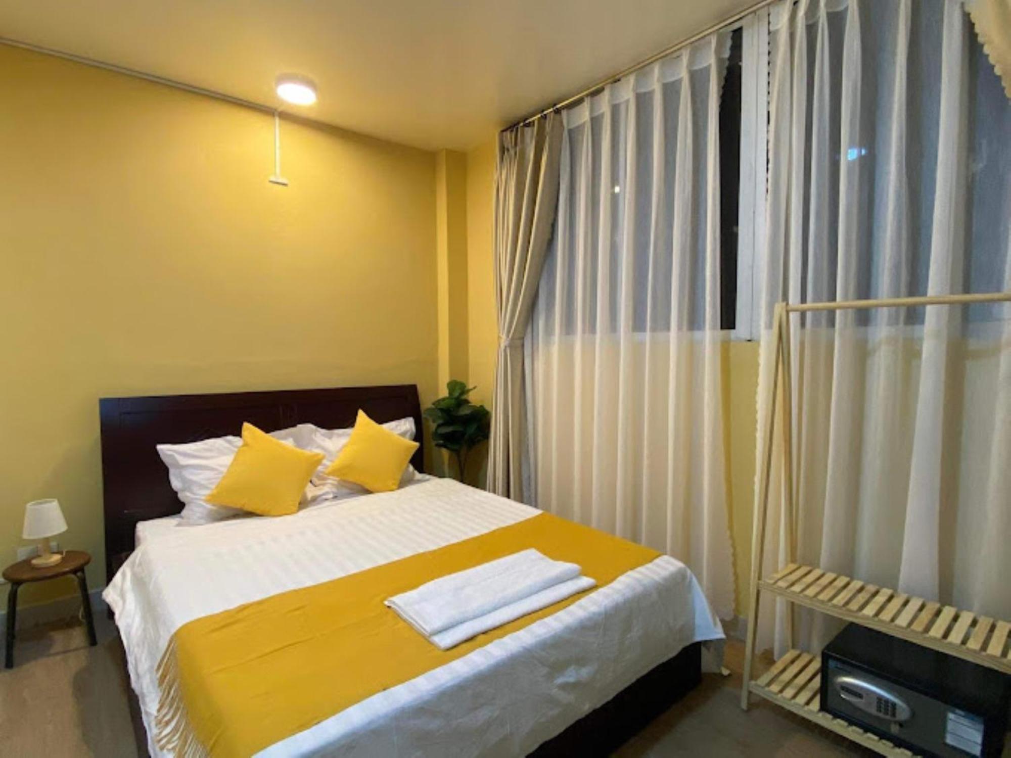 Hotel Acorn 2*